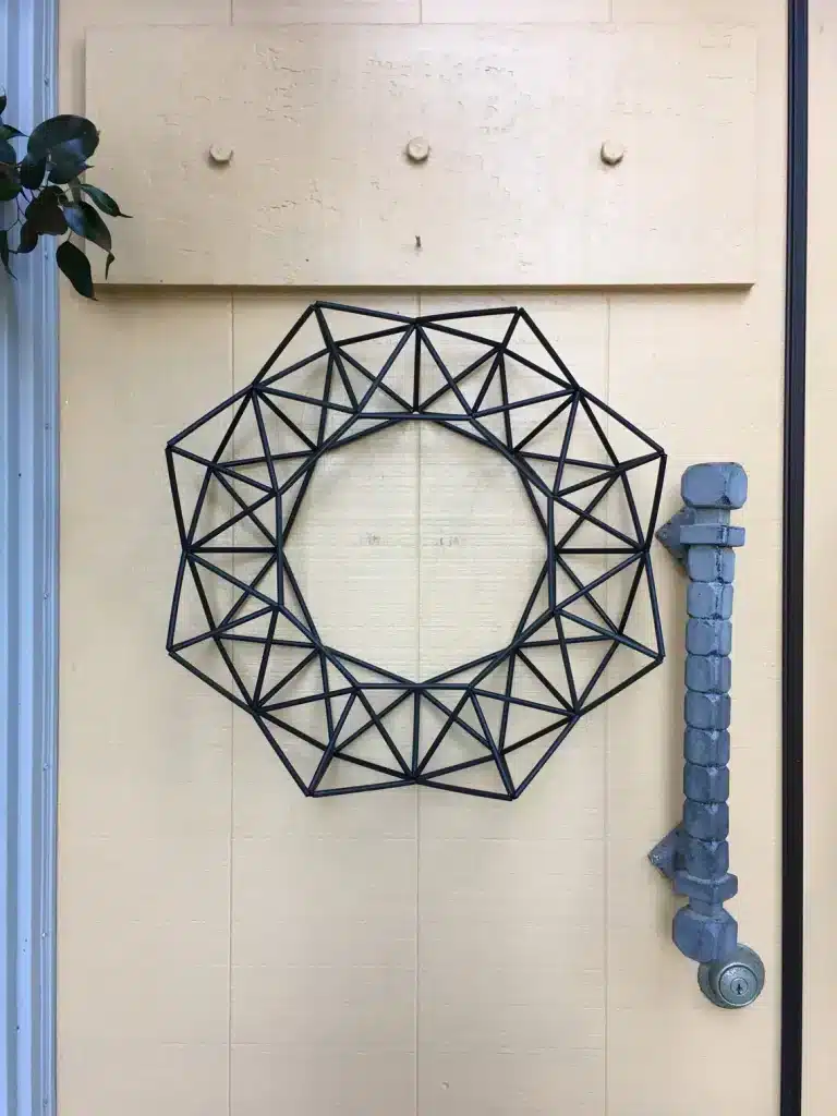 Geometric Elegance Wreath .jpg