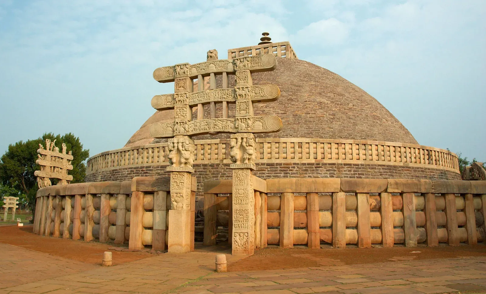 Great_Stupa_at_Sanchi