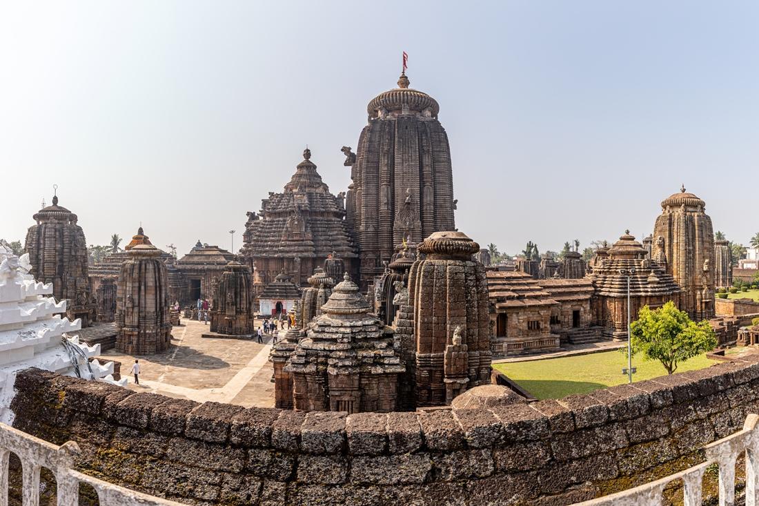 Lingaraj_Temple_-_A_Symphony_of_Stone_and_Devotion