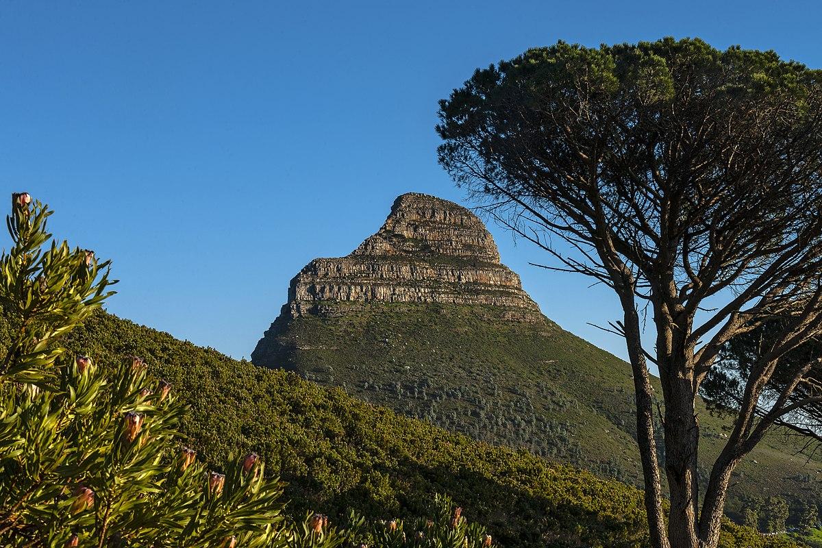 Lions_Head_-_Cape_Towns_Natural_Wonder