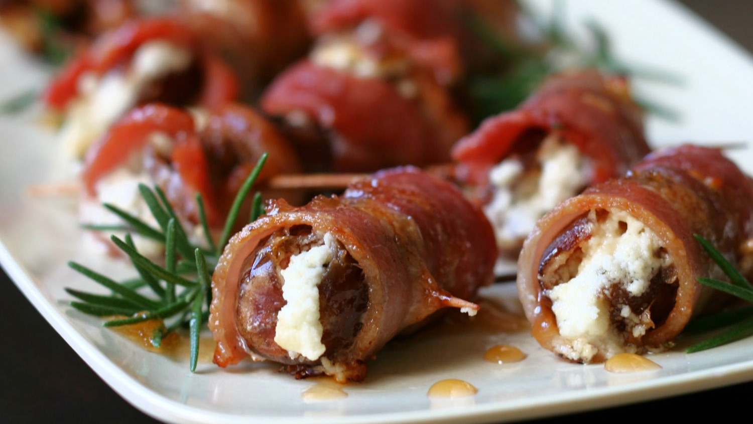 Bacon-Wrapped_Dates