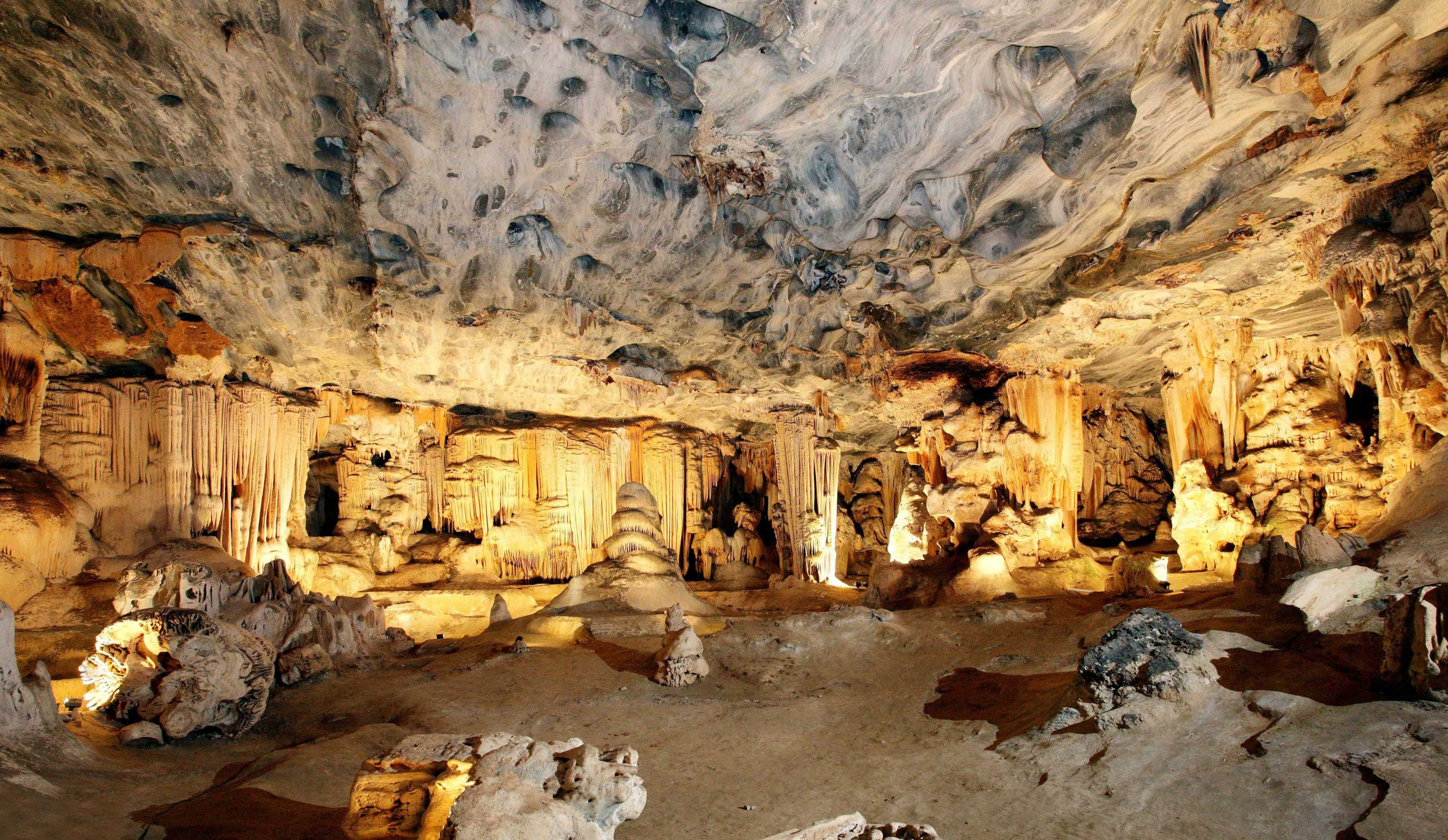 Cango_Caves_South_Africa