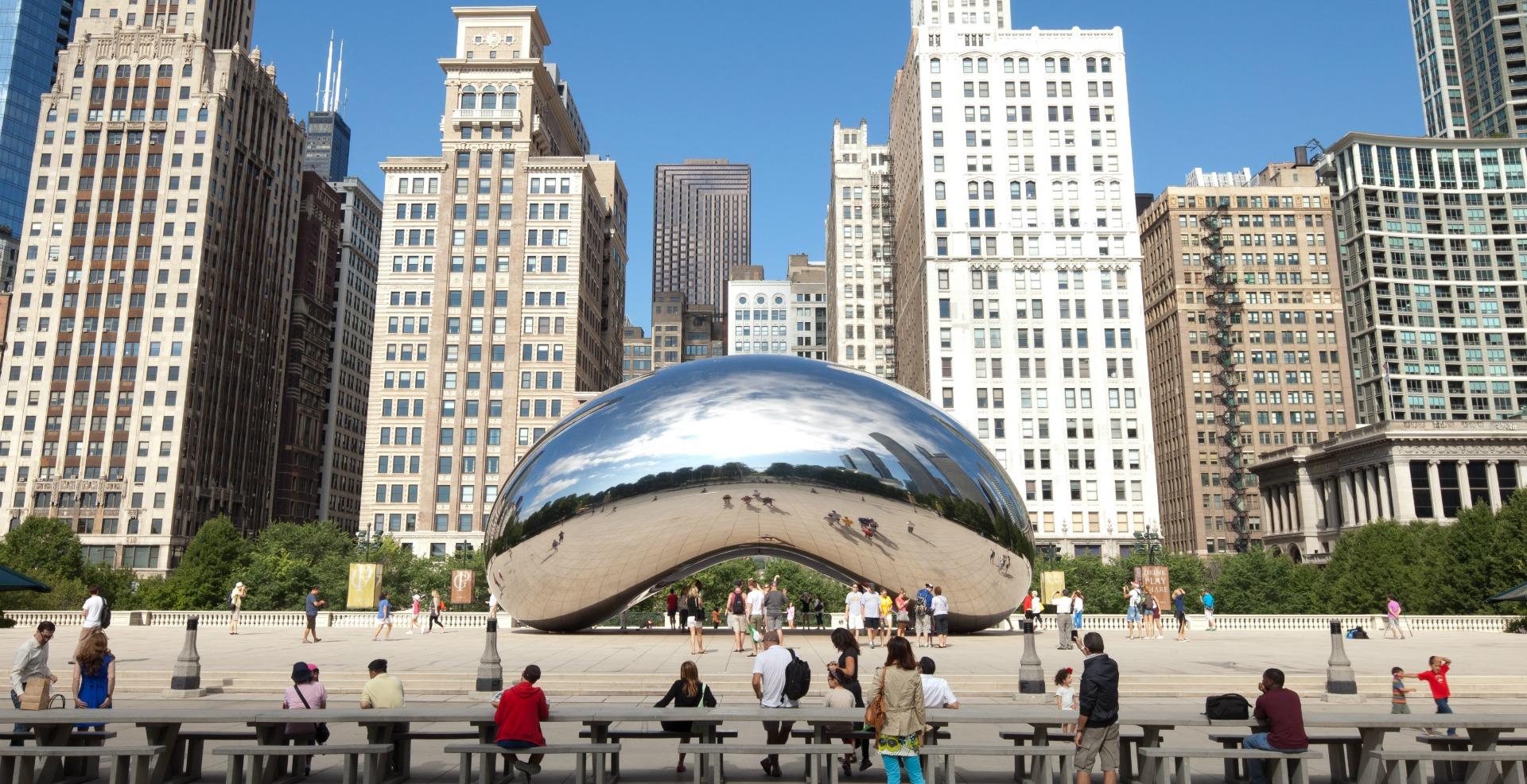 Cloud_Gate_The_Bean_Chicago_USA