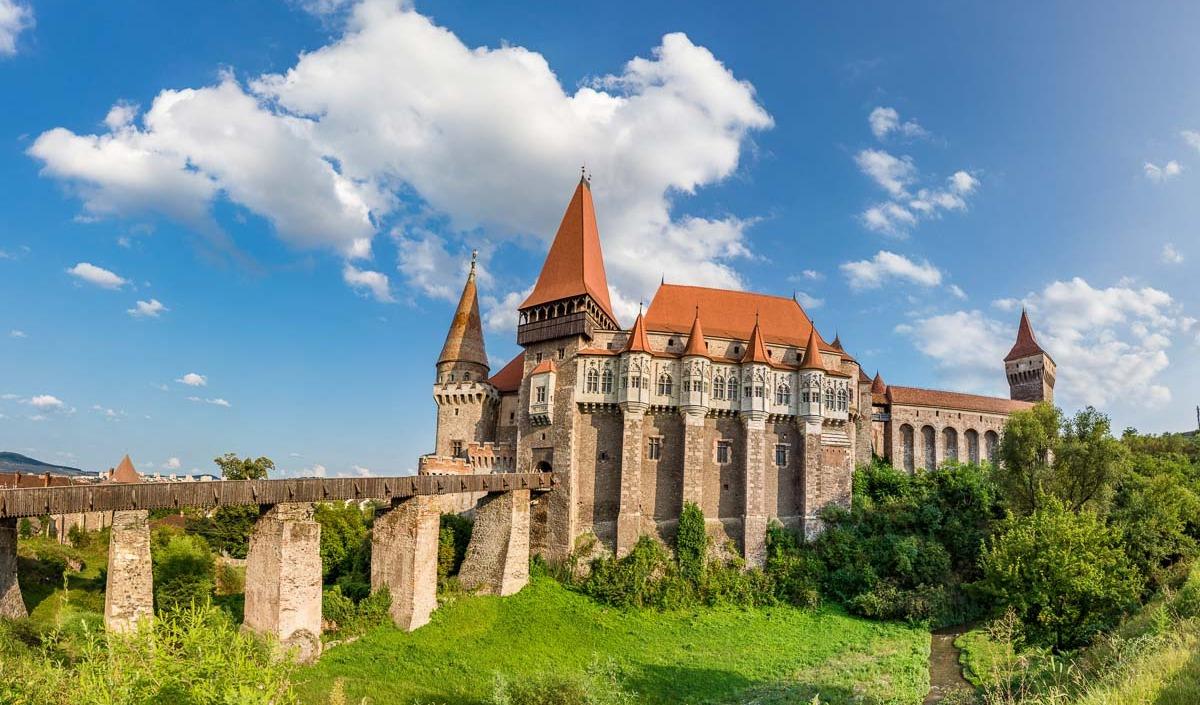 Corvin_Castle_Romania