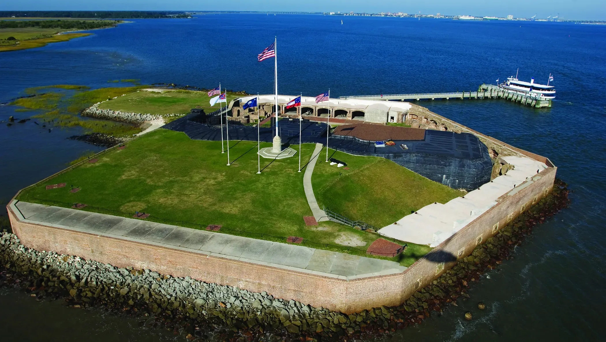 Fort_Sumter_Charleston_South_Carolina_USA