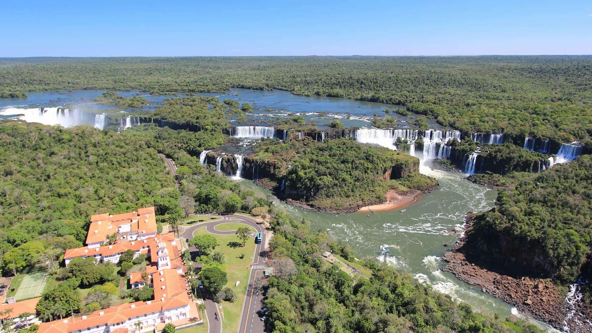 Foz_do_Iguacu_Brazil_Argentina