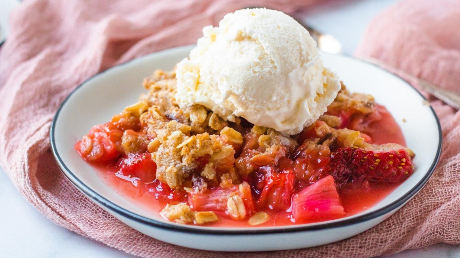 Rhubarb_Crisp