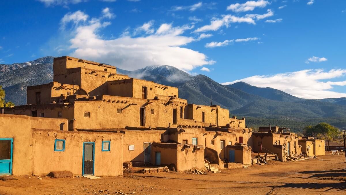 Taos_Pueblo_New_Mexico_USA