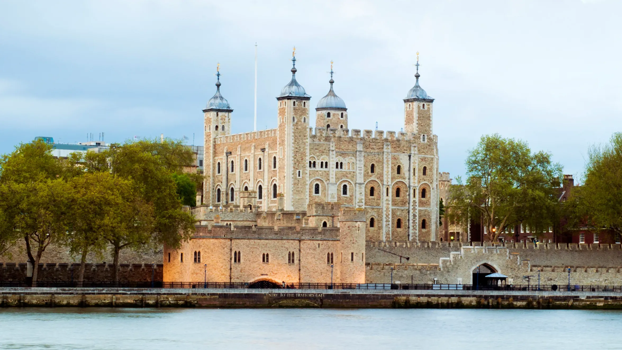 Tower_of_London_England