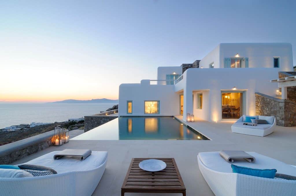 Luxurious Dream Home Overlooking the Sea in Mykonos