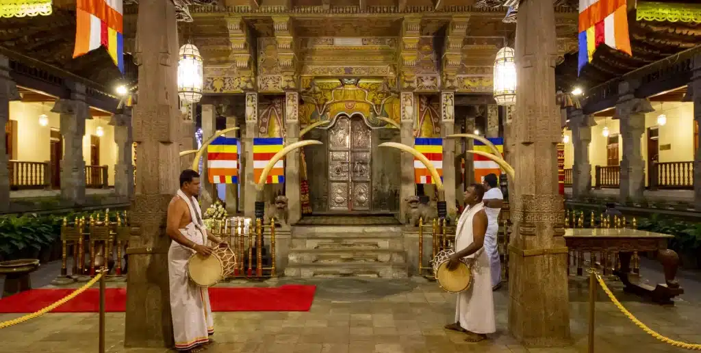 Kandy Temple of the Sacred Tooth Relic (Sri Lanka)