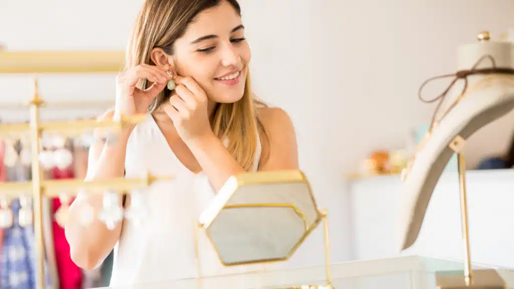 The Evolution of the Jewelry Industry: Tech Meets Tradition