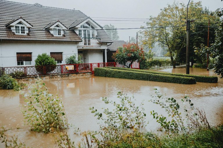 10 Situations Where You’ll Need Water Damage Reconstruction Professionals