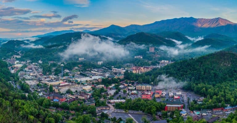 Why Tennessee’s Smoky Mountains are a Dream Destination for Home Buyers