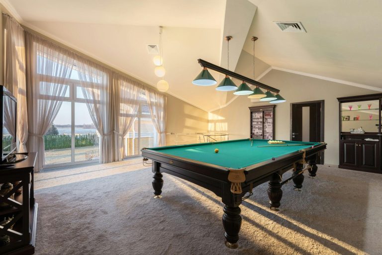 Creating the Ultimate Game Room: Must-Have Features for a Fun and Functional Space