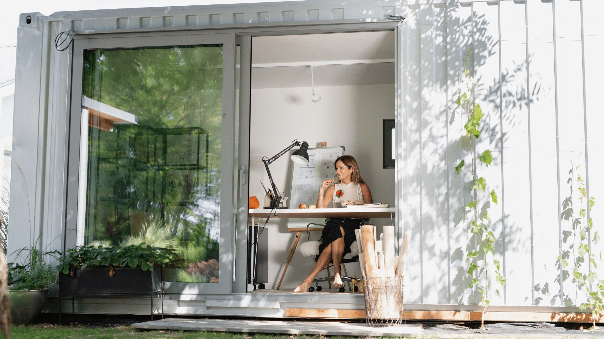 The Advantages of Using Shipping Containers as Site Offices