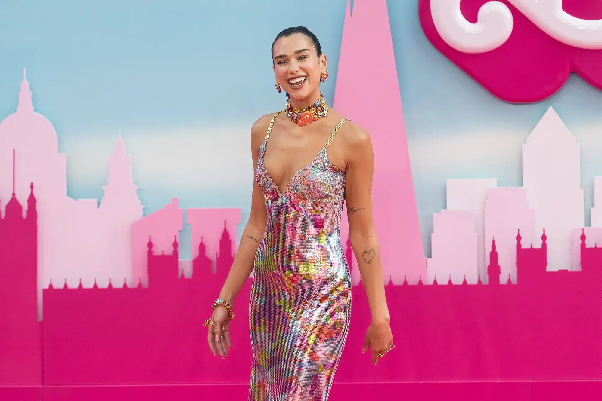 ssThe_Impact_of_Dua_Lipas_Height_and_Weight_on_Her_Career