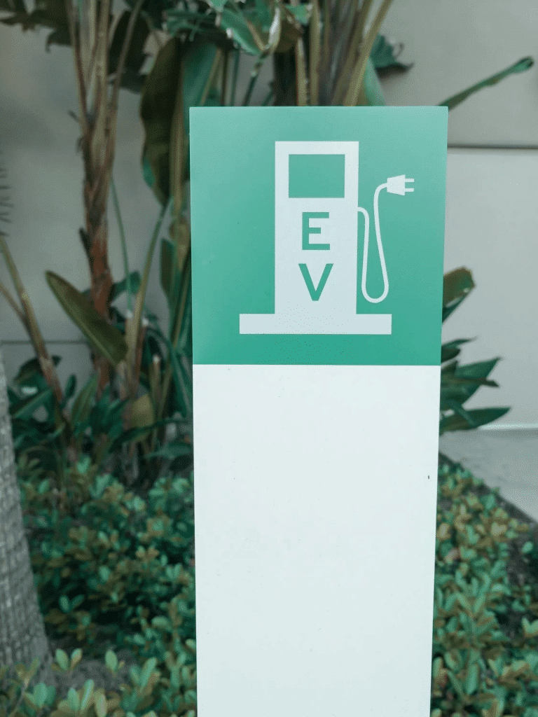 The Unique Experience of EV Rentals in Dubai