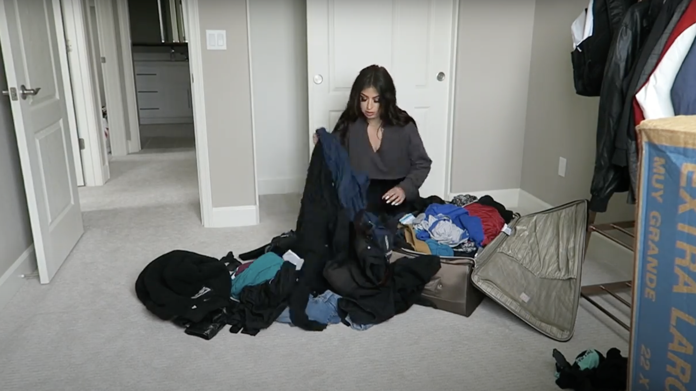 Step_1_Clear_the_Room_and_Plan_Your_Layout