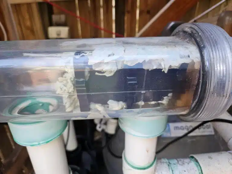 How to Know When it is Time to Replace the Salt Water Chlorinator Cell