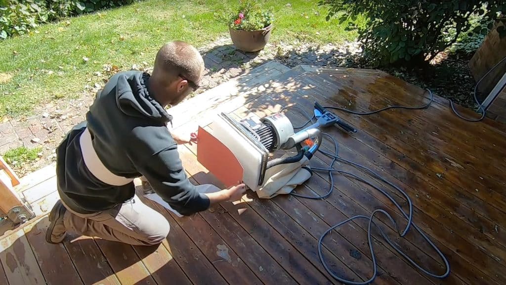 Installing the Foam Pad and Sandpaper