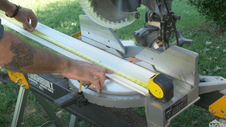 Step_2_Set_Up_Your_Miter_Saw_with_Reference_Marks