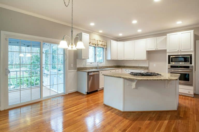 Easiest Kitchen Cabinet Colors to Keep Clean