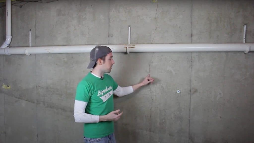 Inspect and Locate Water Leaks