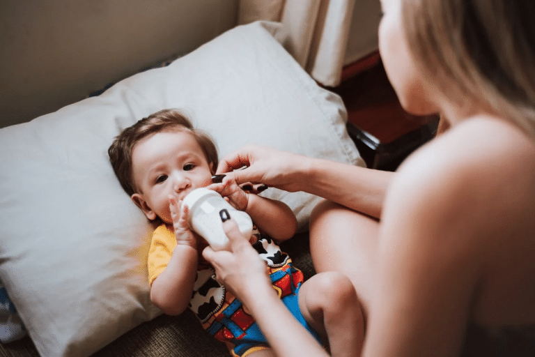 Switching Baby Formula Guide – Procedure, Symptoms & Safe Transitions