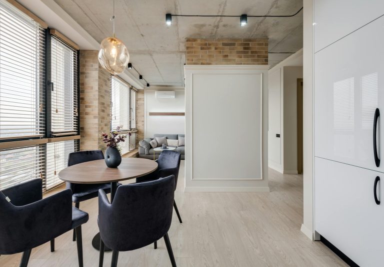 Creating the Perfect Dining Space: A Modern Approach to Interior Design
