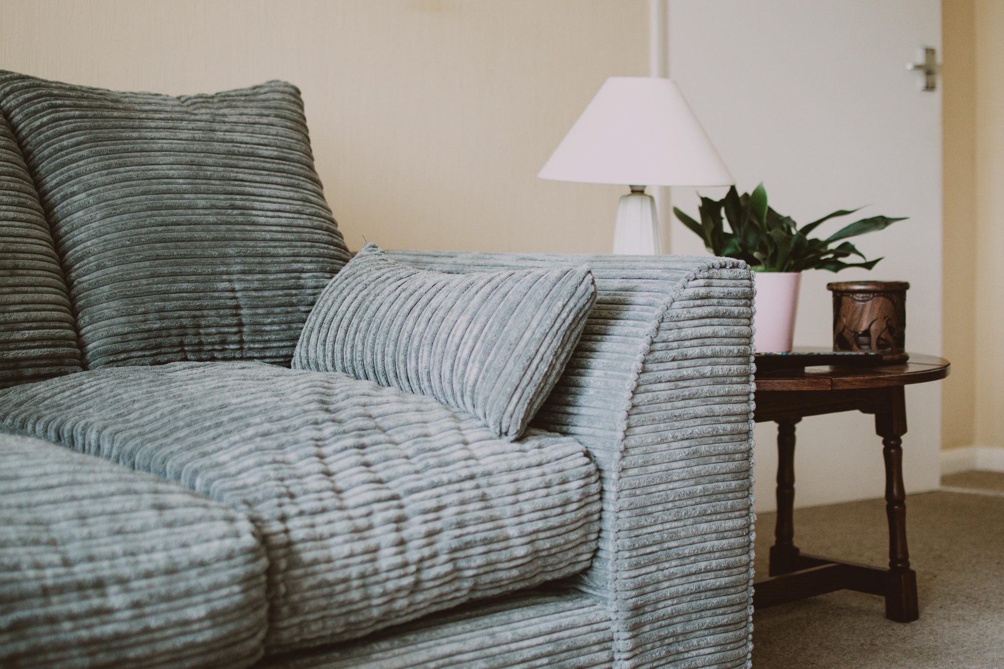 Future-Proof Your Living Room: Investing in a Sofa That Grows With Your Home