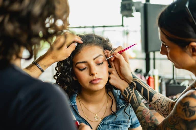 Best Makeup Artist classes in Brampton and Toronto