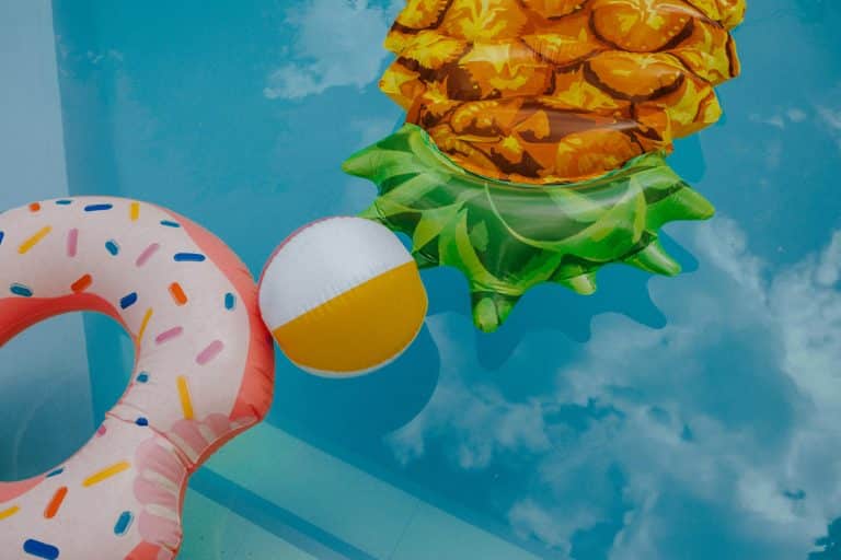 Why Are Inflatable Product Replicas Effective in Modern Advertising Strategies?