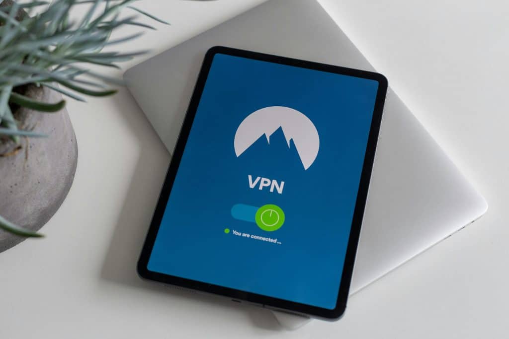 How a VPN Strengthens the Modern Smart Device Ecosystem