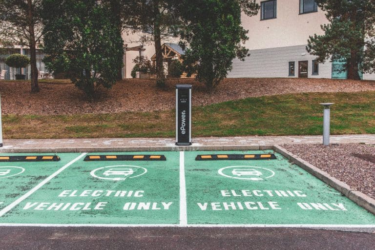 5 Common Challenges of Installing EV Charging Stations in Apartments