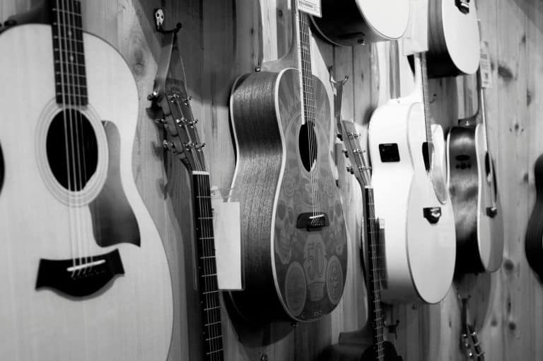 How to Balance Budget and Quality in Guitar Collections