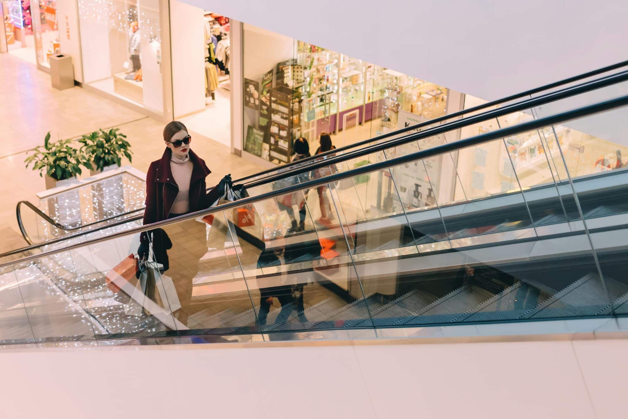 Enhancing Shopping Centers with Strategic Landscaping, Seasonal Lighting, and Modern Conference Meeting Rooms