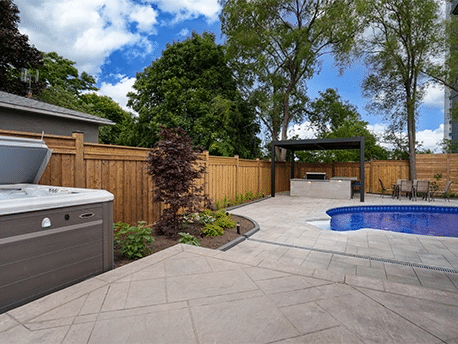 How to Choose the Right Pool Contractors Toronto