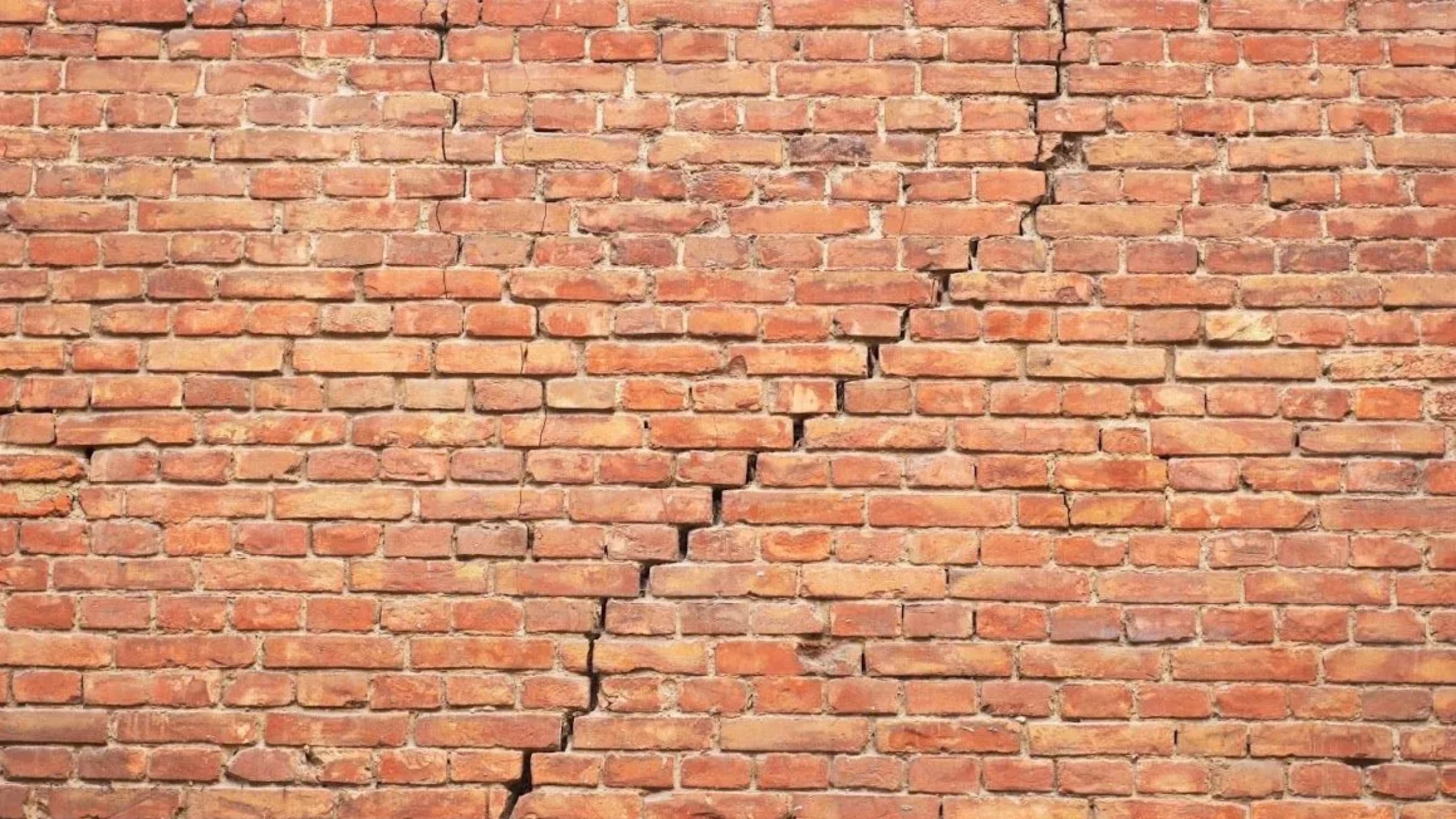Stair-Step-Foundation-Cracks