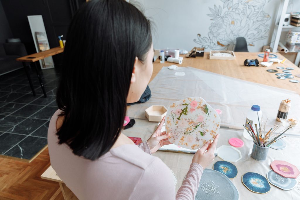 Stunning DIY Art Projects for Modern Interiors